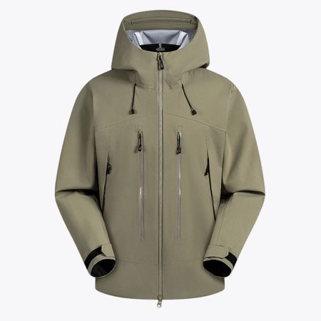 Front-facing studio view of the green Simmerui technical outdoor jacket, showing its hooded silhouette, multiple secure zippered pockets, and athletic fit tailored for outdoor performance.
